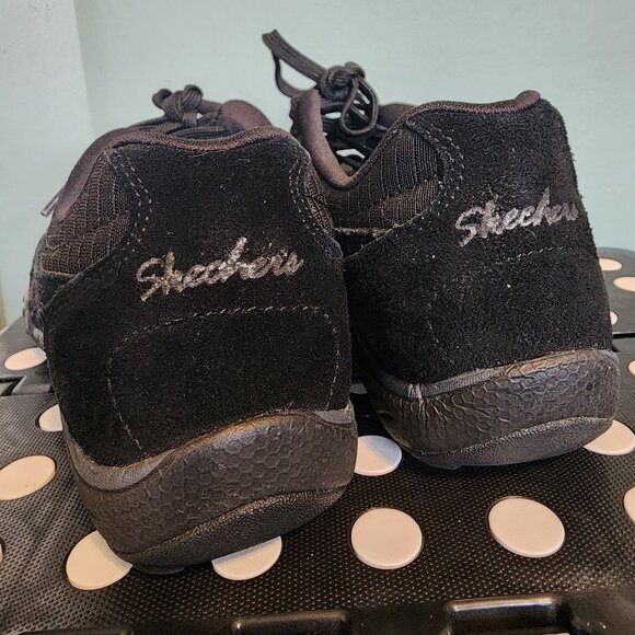 Skechers Black Relaxed Fit Memory Foam Sneakers Size 6 - Picture 4 of 9